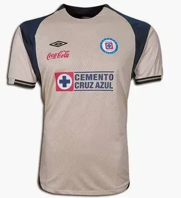 La playera de Umbro en color arena. (Foto: Umbro)