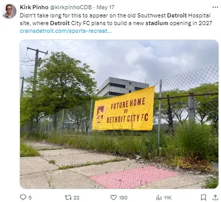 A sign on the site of the future stadium has gone up