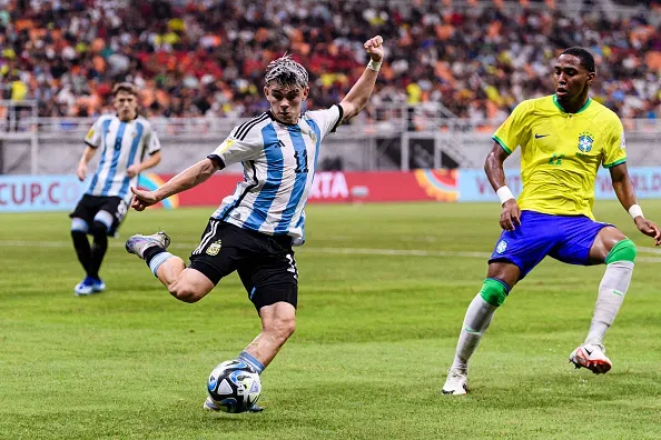 Santiago López tuvo un gran rendimiento con Argentina en el Mundial Sub 17 de Indonesia.