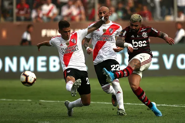 Foto: Raul Sifuentes/Getty Images – Gabigol decidiu para o Flamengo contra o River Plate em 2019