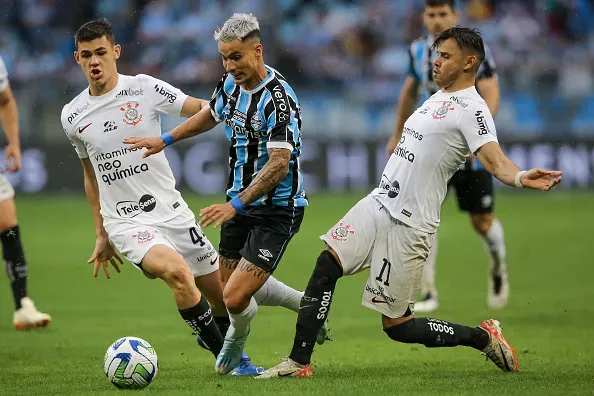 Foto: Pedro H. Tesch/Getty Images – Ferreira é alvo do São Paulo