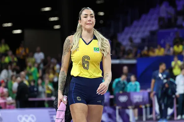 Thaisa se despediu da Seleção de vôlei feminino. Foto: Lintao Zhang/Getty Images