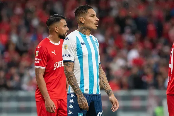 Paolo Guerrero apenas anotó tres goles en el semestre que estuvo en Racing de Avellaneda. | Foto: Getty Images.