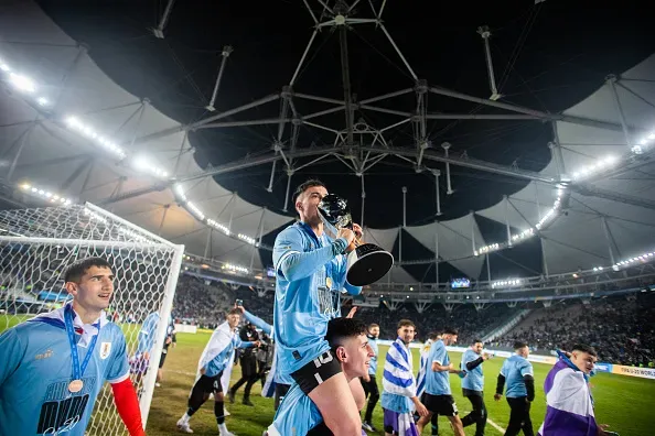 Uruguay ganó el Mundial Sub 20 realizado de emergencia en Argentina. | Foto: Getty Images.