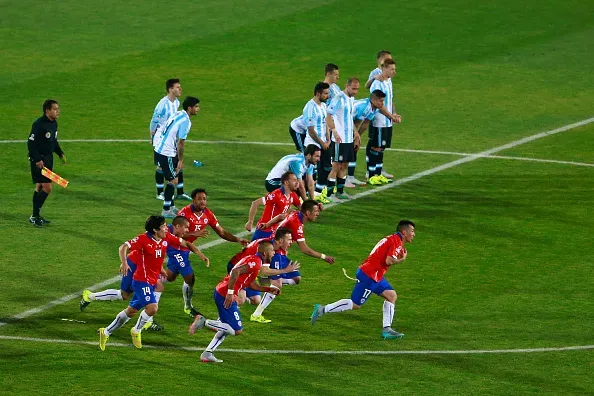 Chile campeón en 2015 ante Argentina, nada más lejano hoy.