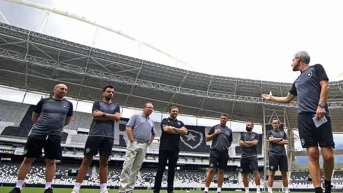 Tudo começou a desandar com a saída de Luís Castro. Foto: Vítor Silva/Botafogo FR