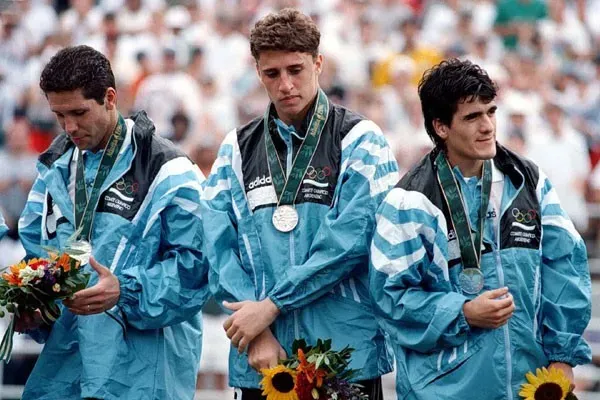 Simeone, Crespo y Ortega con la medalla de plata.