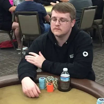 Reprodução Twitter oficial Peter Gurney @PTR_tvCSGO