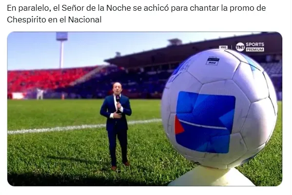 Niños disfrazados de Chavo del 8 en el Estadio Nacional