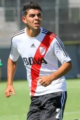 Víctor Cabrera en River.