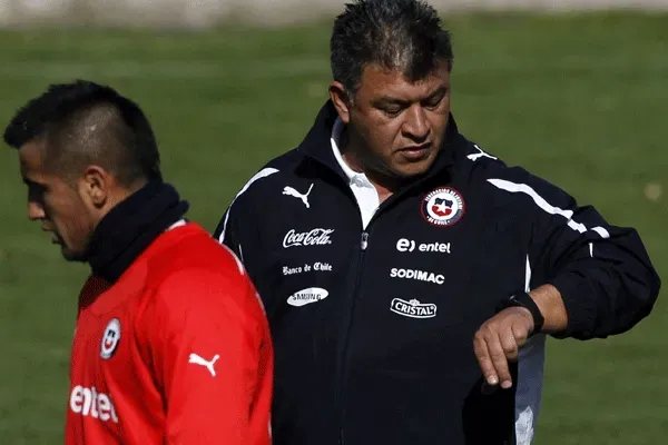 Vidal junto a Borghi en la selección chilena