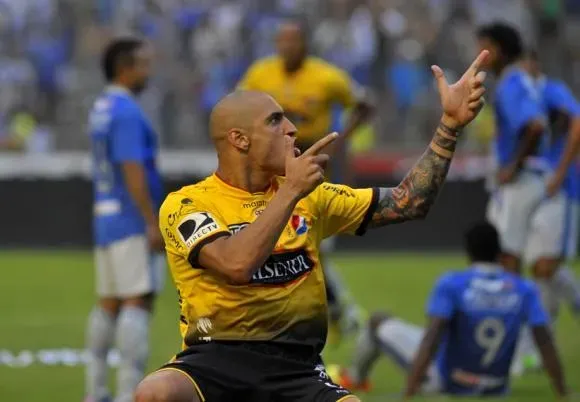 Ariel Nahuelpan – Barcelona SC 2013.