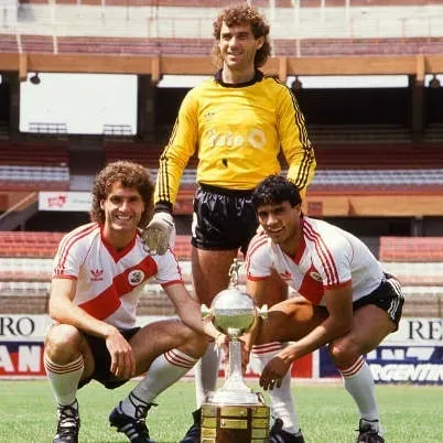 Pumpido, Ruggeri y el Negro Enrique. Foto: @RiverPlate