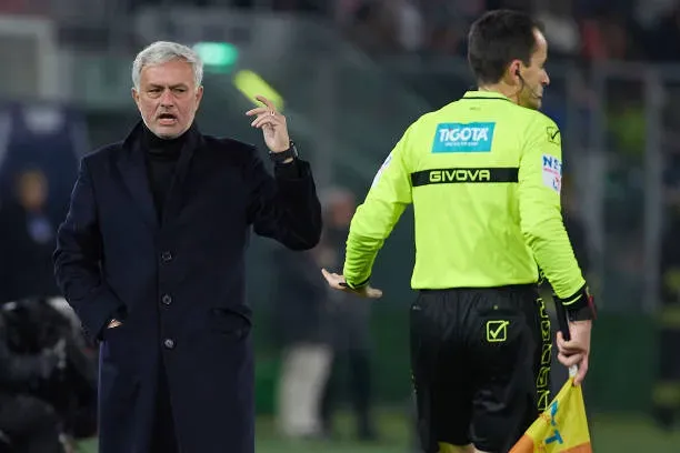 José Mourinho terminó por cansar a la junta directiva de Roma con sus actitudes. (Photo by Emmanuele Ciancaglini/Ciancaphoto Studio/Getty Images)