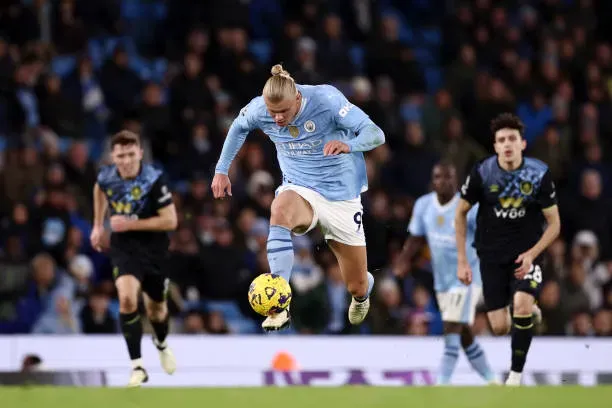 Erling Haaland volvió a tener minutos ante Burnley. (Photo by Naomi Baker/Getty Images)