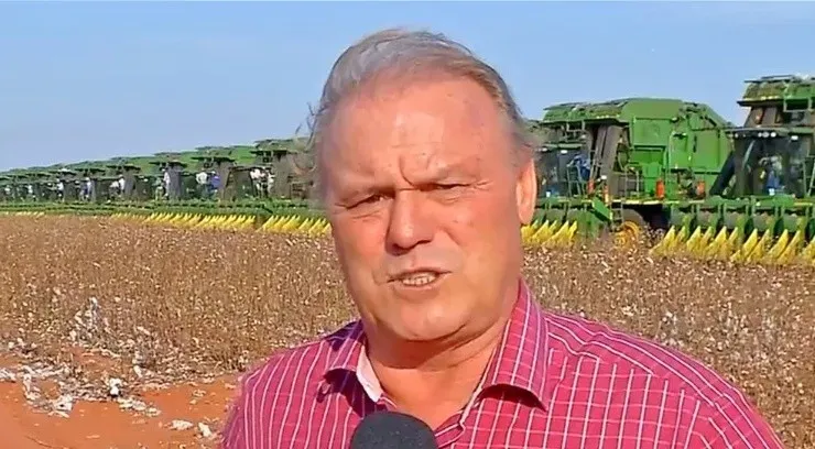 Elusmar Maggi Scheffer, torcedor fanático do Internacional que quer &#039;injetar&#039; dinheiro no São Paulo para a última rodada do Brasileirão.  (Foto: Foto: Reprodução/TVCA) 