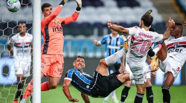 Gol de Diego Souza dá vantagem ao Imortal – Foto: Lucas Uebel/Grêmio.