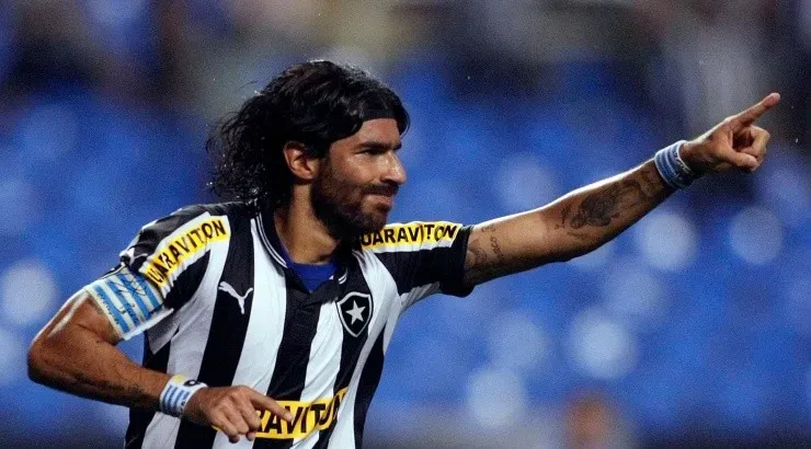 Loco Abreu é muito identificado com o clube – Foto: Fabio Castro/Botafogo.