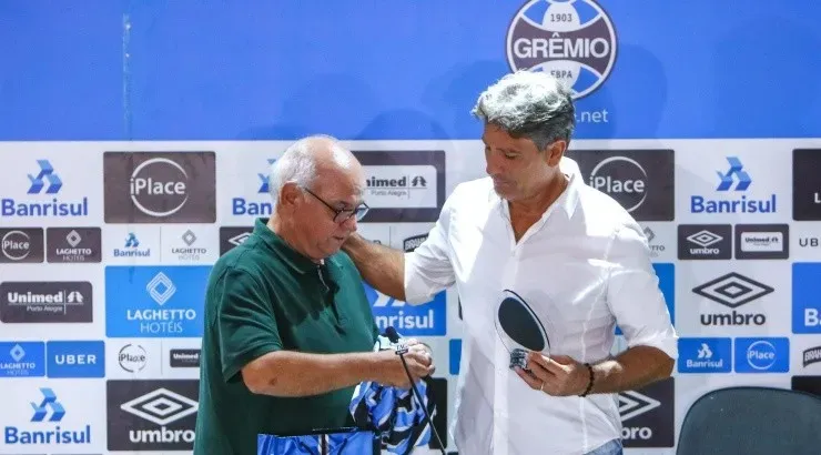 Renato é bancado por Romildo, mas tem chances de não permanecer – Foto: Lucas Uebel/Grêmio.