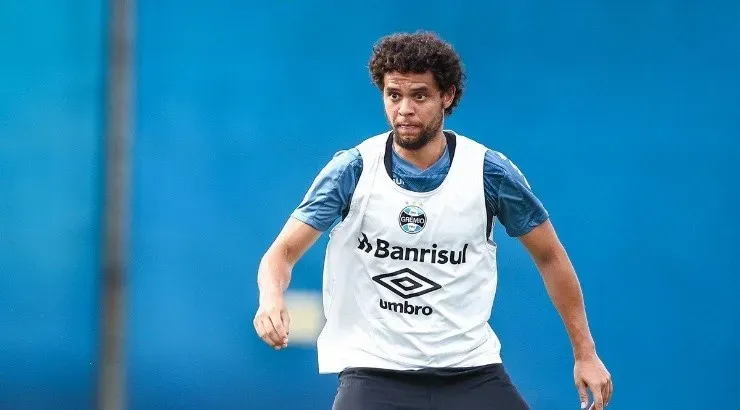Victor Ferraz também pode estrear com Tiago Nunes – Foto: Lucas Uebel/Flickr Oficial do Grêmio/Divulgação.