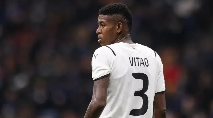 (Photo by Jonathan Moscrop/Getty Images) – Vitão é desejado pelo Inter.