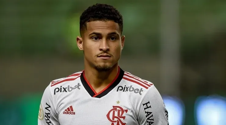 Foto: Marcelo Cortes/Flamengo – João Gomes interessa ao Real Madrid.