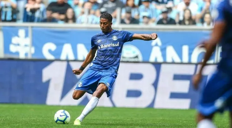 Jean Pyerre: retornando à ativa (Foto: Lucas Uebel/Grêmio/Divulgação)