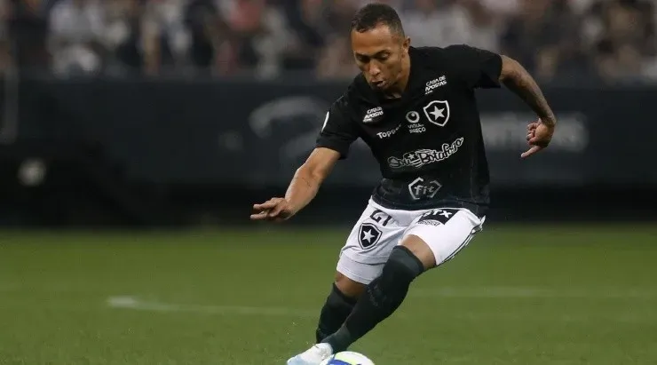 Lucas Campos quer ganhar chance no Botafogo – Foto: Vitor Silva/Botafogo.