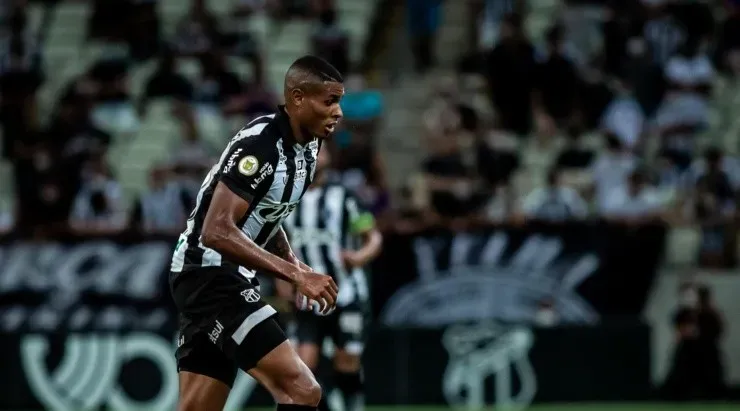 Cléber está na mira do Botafogo. Foto:Pedro Chaves/AGIF
