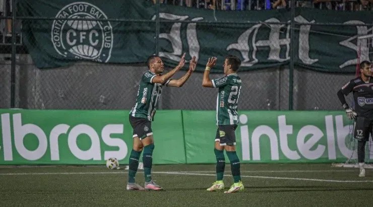 Foto: Divulgação/Coritiba – Clayton: anotou seus primeiros gols com a camisa do Coxa