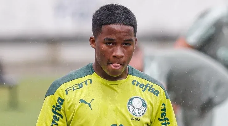 Foto: Rafael Vieira/AGIF – Endrick pode deixar o Palmeiras em breve.