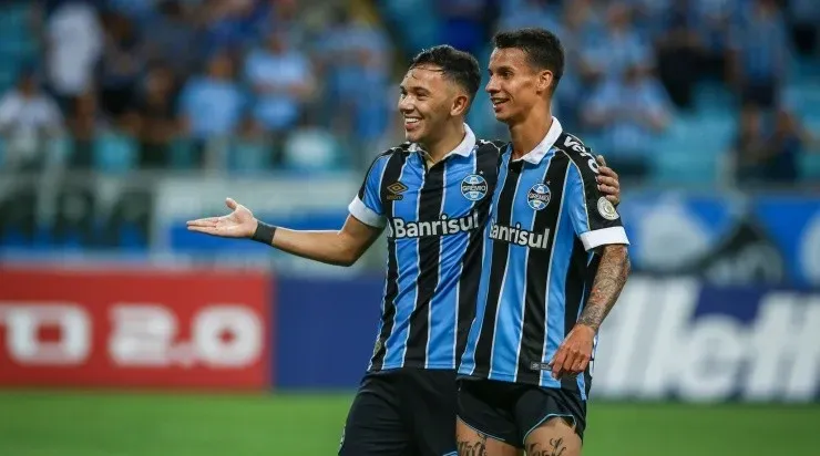 Ferreira: estreia no profissional em 2019 (Foto: Lucas Uebel/Grêmio/Divulgação)