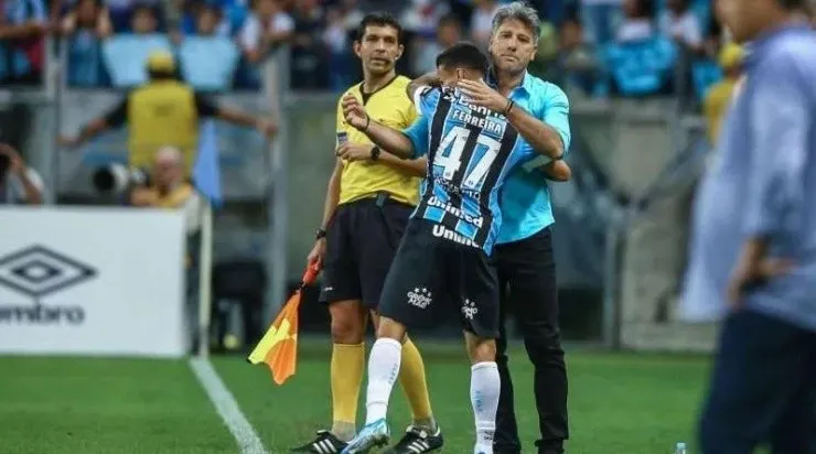 No time principal: 2 gols em 9 jogos(Foto: Lucas Uebel/Grêmio/Divulgação)