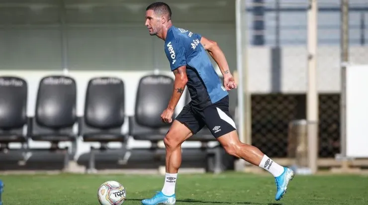 Thiago Neves não foi bem contra o Pelotas e está descartado para a partida contra o Internacional