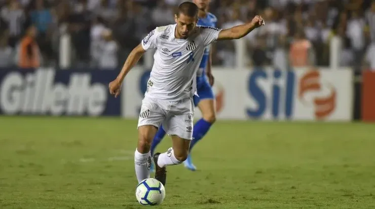 Evandro não vem tendo oportunidades com Jesualdo. Foto: Ivan Storti/ Santos FC.