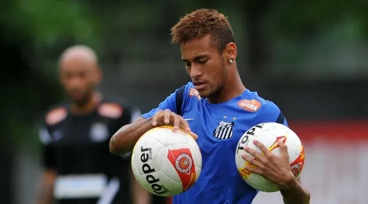 Ídolo da torcida, Neymar foi vendido ao Barcelona em maio de 2013. Foto: Ivan Storti/ Santos FC