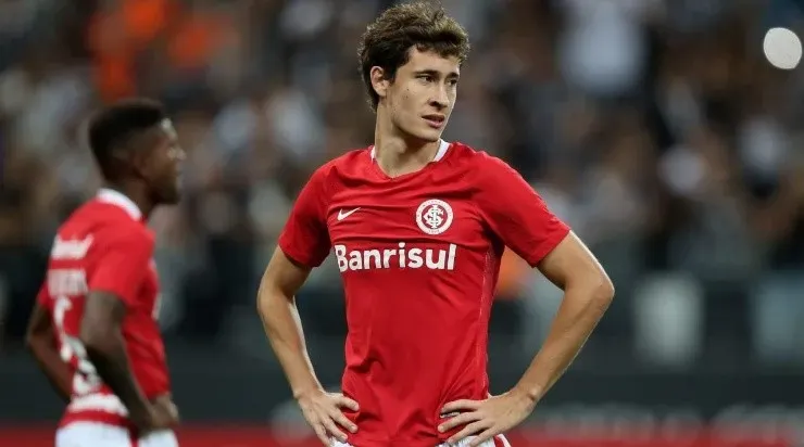 Rodrigo Dourado chamou a atenção de clubes nacionais e internacionais, mas está há nove meses sem jogar por conta de uma lesão no joelho. Foto: Getty Images