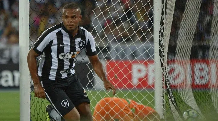 Tanque não teve sequência no Botafogo. Foto: Vítor Silva/SS Press/Botafogo