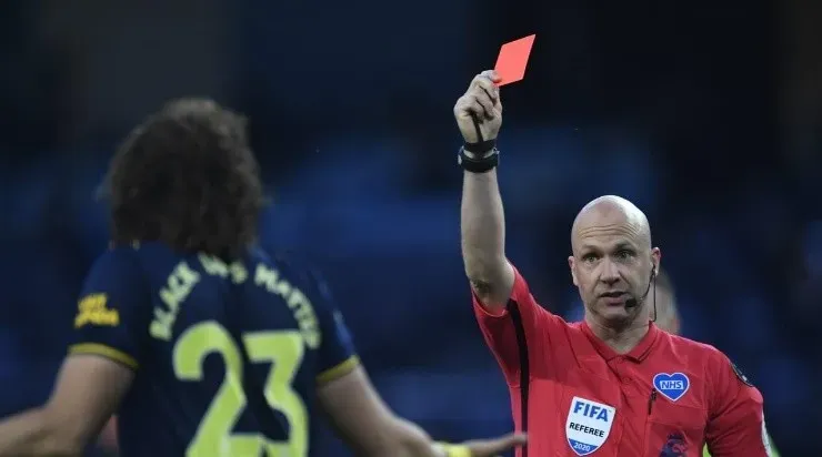 David Luiz foi expulso. (Foto: Getty Images)