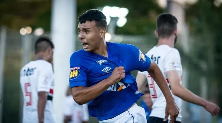 Popó em ação pelo Cruzeiro. (Foto:Gustavo Aleixo/Cruzeiro)