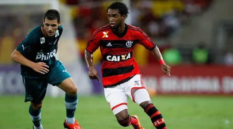 Com passagem pelo futebol árabe, Luiz Antônio deve ser anunciado pelo Botafogo na próxima semana (Foto: Getty Images)