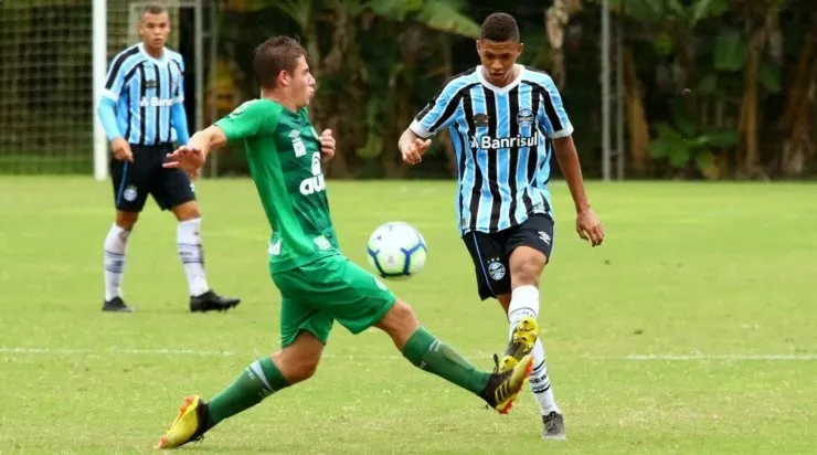 Diego Rosa recebeu proposta de 10 milhões de euros do Manchester City – Foto: Divulgação/Grêmio.