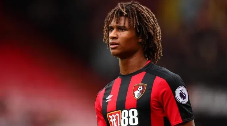 Nathan Aké deve reforçar o City.