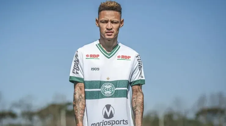 Neilton deve substituir Rafinha no time titular – Foto: Divulgação/Coritiba.