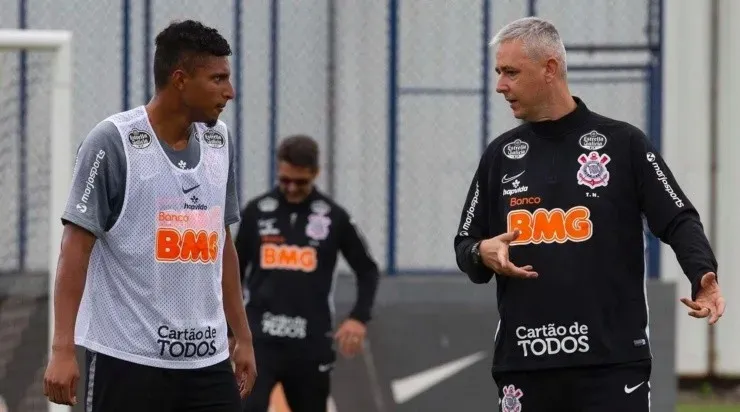 Éderson será o titular ao lado de Cantillo nesta quarta-feira. Foto: Daniel Augusto/Corinthians