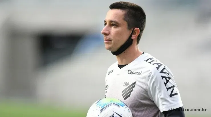 Equipe melhorou com Eduardo no comando – Foto: Divulgação/Athletico.