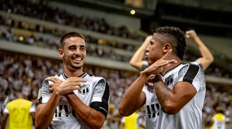 Bergson comemora seu gol pelo Ceará (Foto: Stephan Eilert/cearasc.com)