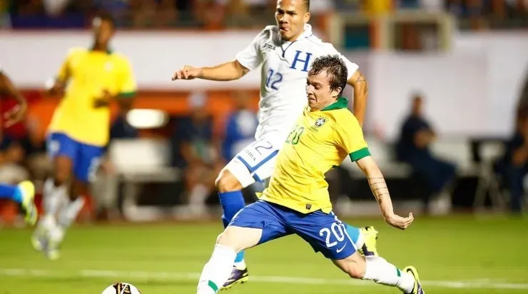 Bernard jogou a Copa 2014 no Brasil – Foto: Getty Imagens