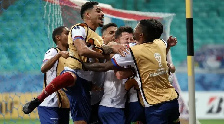 Jogadores comemora gol do primeiro jogo da decisão que classificou o Bahia na Sul-Americana. Gol de R$600 mil – Foto – Flickr Bahia