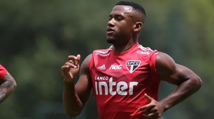 Luan vem fazendo ótimas partidas – Foto: Rubens Chiri/SPFC.